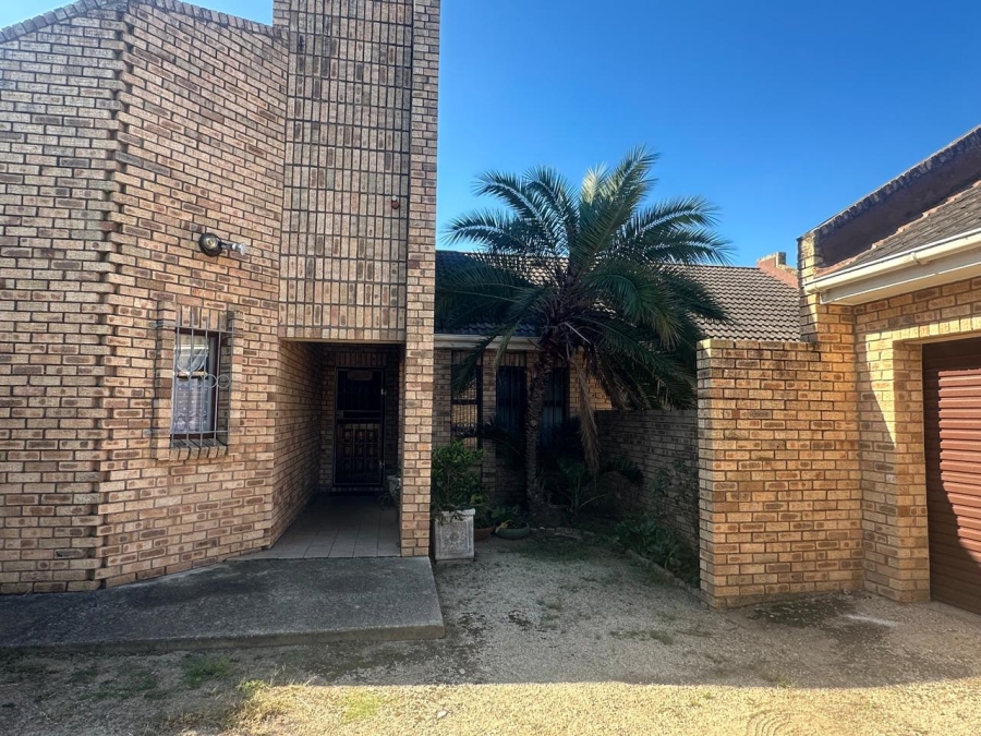 3 Bedroom Property for Sale in Azalea Park Eastern Cape